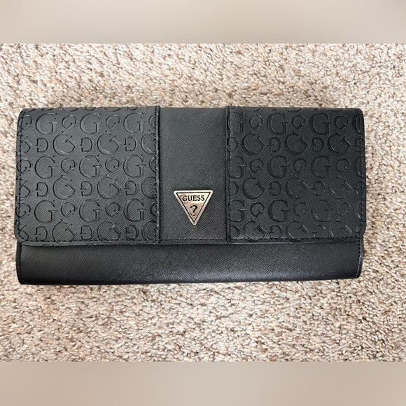 Guess Black Clutch - Picture 2 of 7